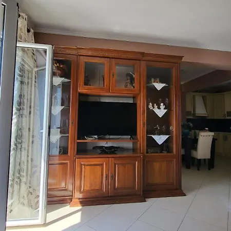 Markulata Lägenhet Khalikerí