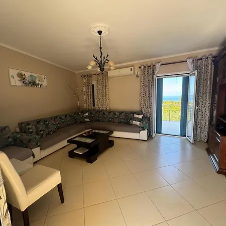 Markulata Lägenhet Khalikerí